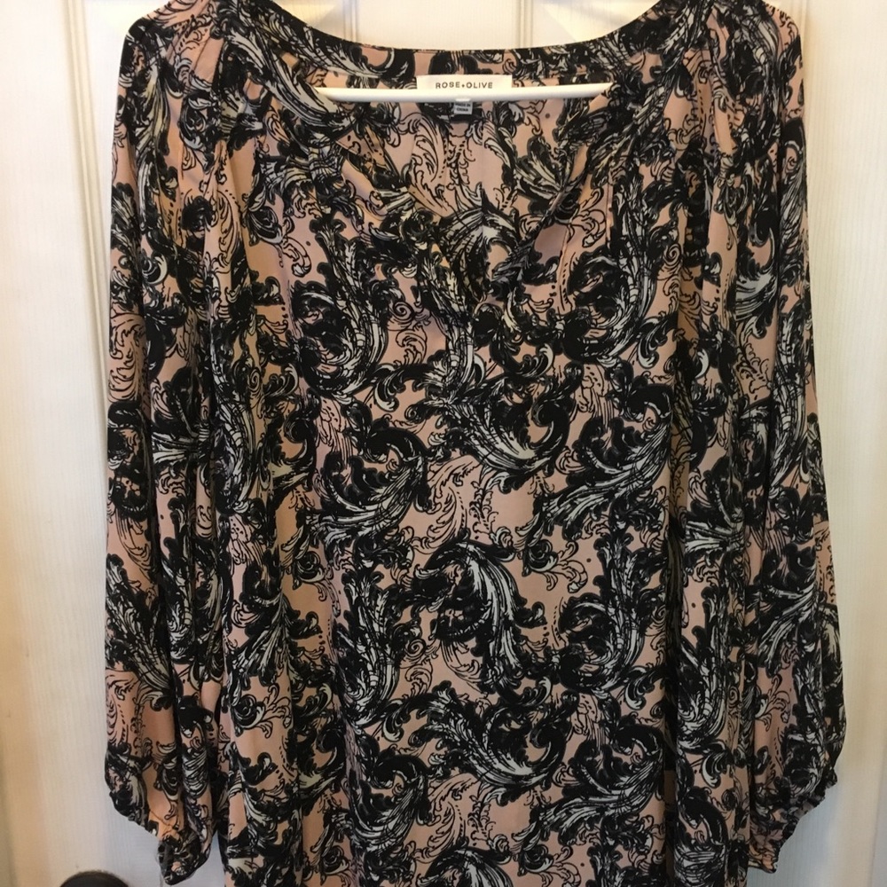 Rose & Olive Pink, Black & White 3/4 Length Blouse